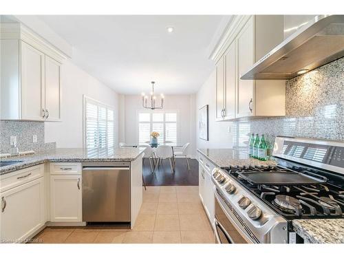 1 Sonoma Valley Crescent, Hamilton, ON - Indoor Photo Showing Kitchen With Upgraded Kitchen