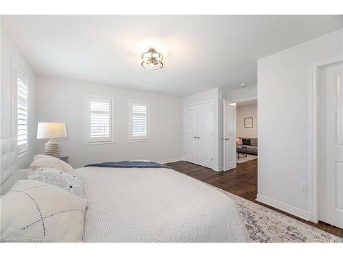 1 Sonoma Valley Crescent, Hamilton, ON - Indoor Photo Showing Bedroom