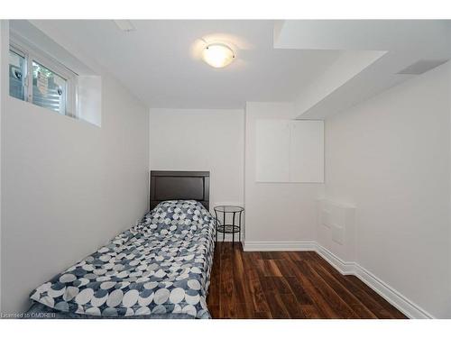 1 Sonoma Valley Crescent, Hamilton, ON - Indoor Photo Showing Bedroom