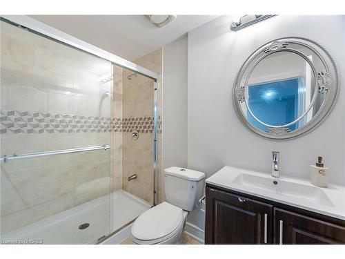 1 Sonoma Valley Crescent, Hamilton, ON - Indoor Photo Showing Bathroom