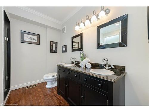 331 Robinson Street, Oakville, ON - Indoor Photo Showing Bathroom