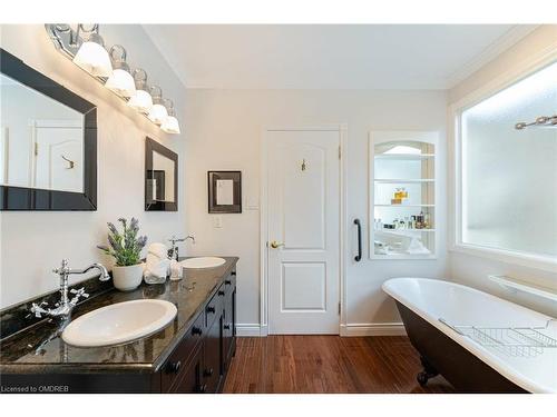 331 Robinson Street, Oakville, ON - Indoor Photo Showing Bathroom