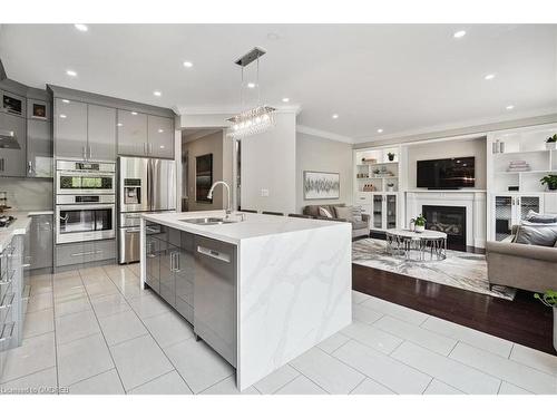 3316 Stalybridge Drive, Oakville, ON - Indoor Photo Showing Kitchen With Fireplace With Upgraded Kitchen