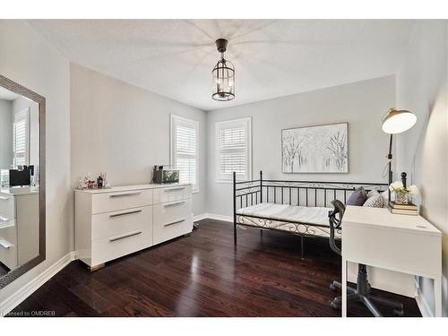 3316 Stalybridge Drive, Oakville, ON - Indoor Photo Showing Bedroom