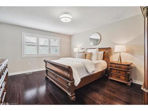 3316 Stalybridge Drive, Oakville, ON - Indoor Photo Showing Bedroom