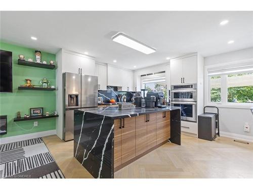 1302 Dunbar Road, Burlington, ON - Indoor Photo Showing Kitchen With Stainless Steel Kitchen With Upgraded Kitchen