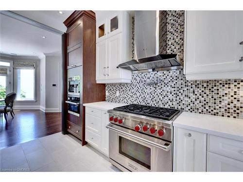 4038 Lakeshore Road, Burlington, ON - Indoor Photo Showing Kitchen With Upgraded Kitchen