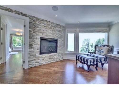 4038 Lakeshore Road, Burlington, ON - Indoor Photo Showing Living Room With Fireplace