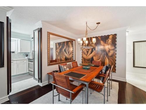 314-221 Robinson Street, Oakville, ON - Indoor Photo Showing Dining Room