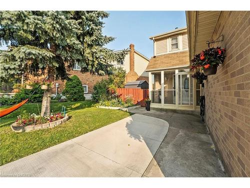 120 Courtleigh Square, Brampton, ON - Outdoor