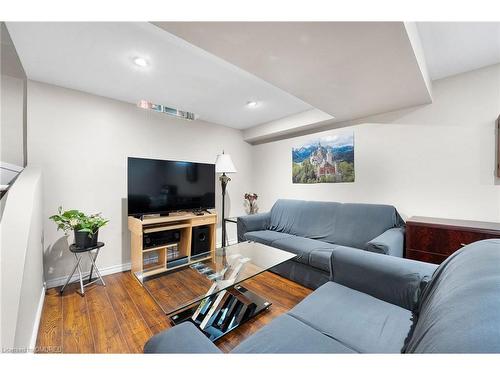 120 Courtleigh Square, Brampton, ON - Indoor Photo Showing Living Room