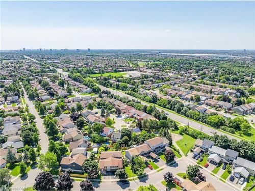 120 Courtleigh Square, Brampton, ON - Outdoor With View