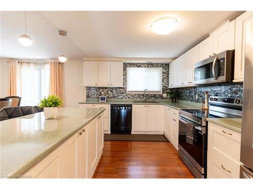 48 Rochelle Drive, Guelph, ON - Indoor Photo Showing Kitchen With Upgraded Kitchen