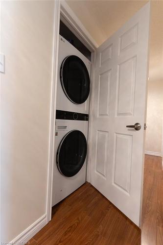 48 Rochelle Drive, Guelph, ON - Indoor Photo Showing Laundry Room