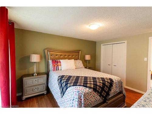 48 Rochelle Drive, Guelph, ON - Indoor Photo Showing Bedroom