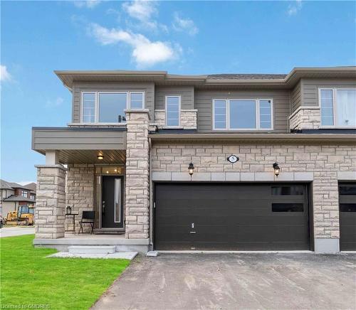 5 Admiral Road Road, Welland, ON - Indoor Photo Showing Garage