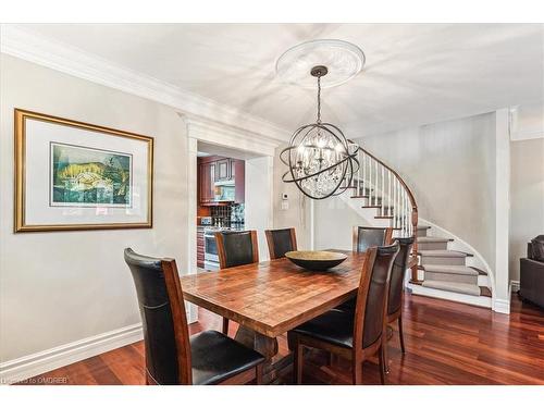 27 Southaven Place, Oakville, ON - Indoor Photo Showing Dining Room