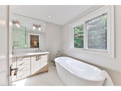 1312 Duncan Road, Oakville, ON - Indoor Photo Showing Bathroom