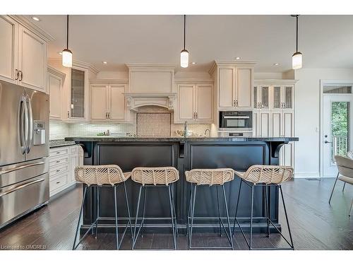 11300 Taylor Court, Campbellville, ON - Indoor Photo Showing Kitchen With Upgraded Kitchen