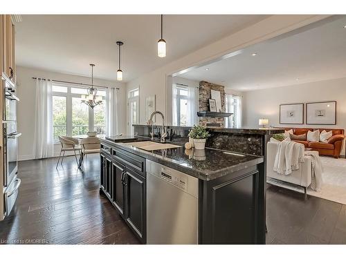 11300 Taylor Court, Campbellville, ON - Indoor Photo Showing Kitchen