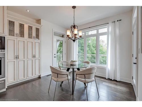 11300 Taylor Court, Campbellville, ON - Indoor Photo Showing Dining Room