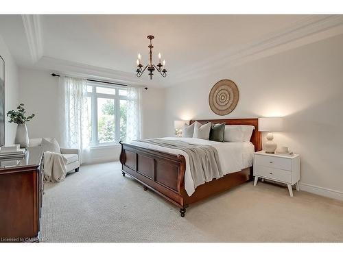 11300 Taylor Court, Campbellville, ON - Indoor Photo Showing Bedroom