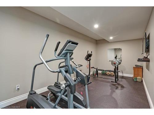 11300 Taylor Court, Campbellville, ON - Indoor Photo Showing Gym Room