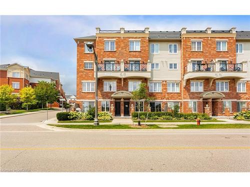 10-51 Hays Boulevard, Oakville, ON - Outdoor With Facade