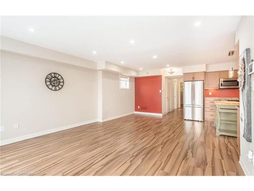 10-51 Hays Boulevard, Oakville, ON - Indoor Photo Showing Kitchen