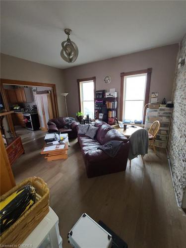 165 Sydenham Street, Brantford, ON - Indoor Photo Showing Living Room