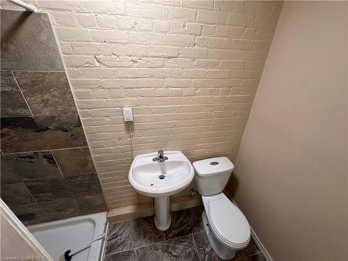 165 Sydenham Street, Brantford, ON - Indoor Photo Showing Bathroom