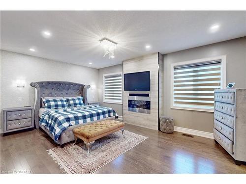 164 Belmore Court Court, Milton, ON - Indoor Photo Showing Bedroom