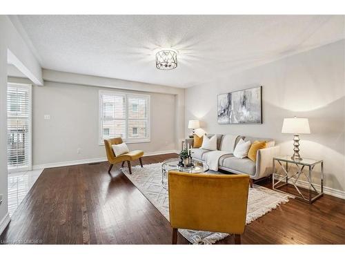 3054 Highvalley Road, Oakville, ON - Indoor Photo Showing Living Room