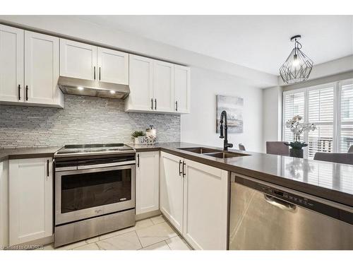 3054 Highvalley Road, Oakville, ON - Indoor Photo Showing Kitchen With Stainless Steel Kitchen With Double Sink With Upgraded Kitchen