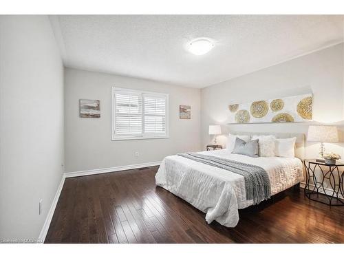 3054 Highvalley Road, Oakville, ON - Indoor Photo Showing Bedroom