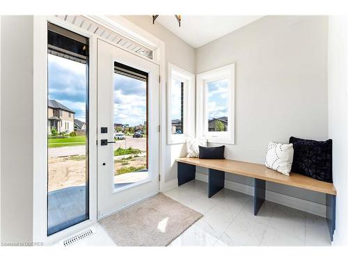 523 Fairway Road, Woodstock, ON - Indoor Photo Showing Other Room