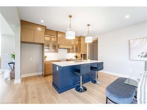 523 Fairway Road, Woodstock, ON - Indoor Photo Showing Kitchen