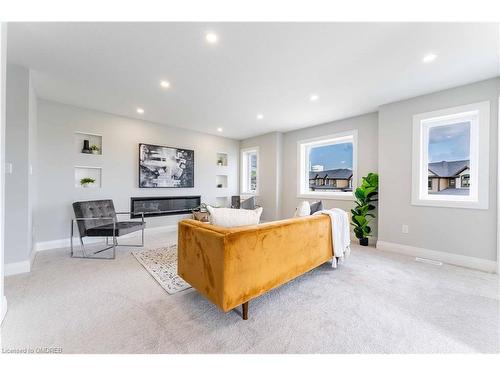 523 Fairway Road, Woodstock, ON - Indoor Photo Showing Other Room