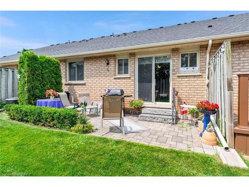 4-165 Main Street E, Grimsby, ON - Outdoor