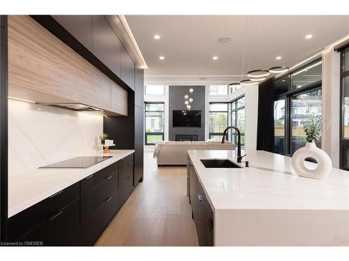 363 Burton Road, Oakville, ON - Indoor Photo Showing Kitchen With Upgraded Kitchen