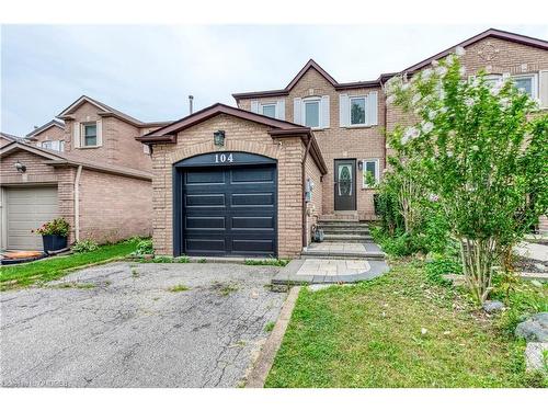 104 Cutters Crescent, Brampton, ON - Outdoor With Facade