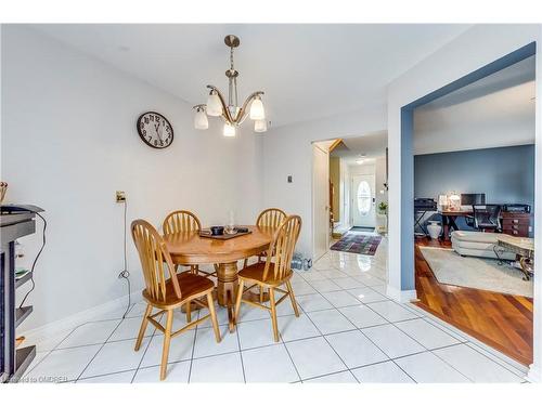 104 Cutters Crescent, Brampton, ON - Indoor Photo Showing Dining Room