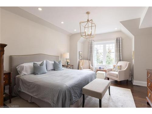 180 Chisholm Street, Oakville, ON - Indoor Photo Showing Bedroom