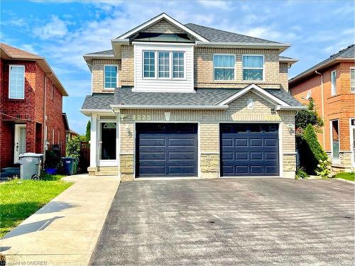 1225 Foxglove Place, Mississauga, ON - Outdoor With Facade