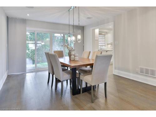 2068 Mississauga Road, Mississauga, ON - Indoor Photo Showing Dining Room