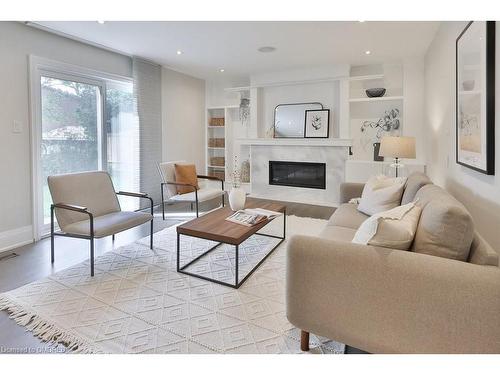 2068 Mississauga Road, Mississauga, ON - Indoor Photo Showing Living Room With Fireplace