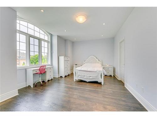 2312 Lyndhurst Drive, Oakville, ON - Indoor Photo Showing Bedroom