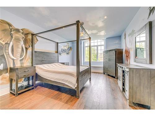 2312 Lyndhurst Drive, Oakville, ON - Indoor Photo Showing Bedroom