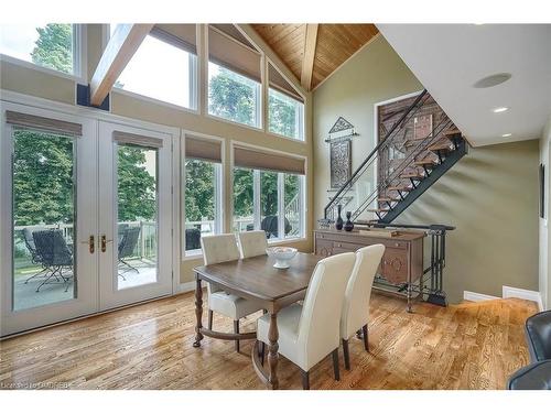 4-75 Maple Avenue South Avenue S, Mississauga, ON - Indoor Photo Showing Dining Room