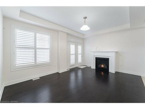 84 Heming Trail, Hamilton, ON - Indoor Photo Showing Living Room With Fireplace